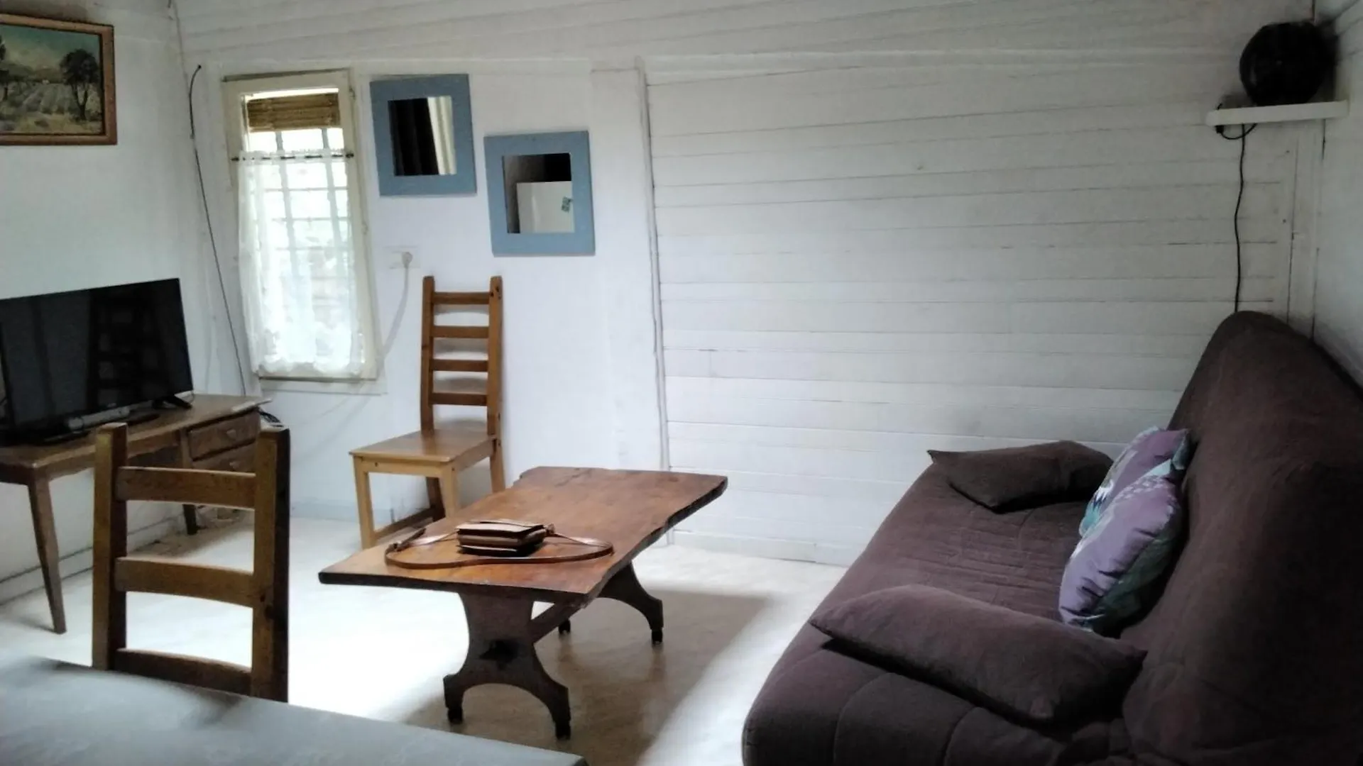 Chalet Villa Cabanon 50M2 à Meounes-les-Montrieux
